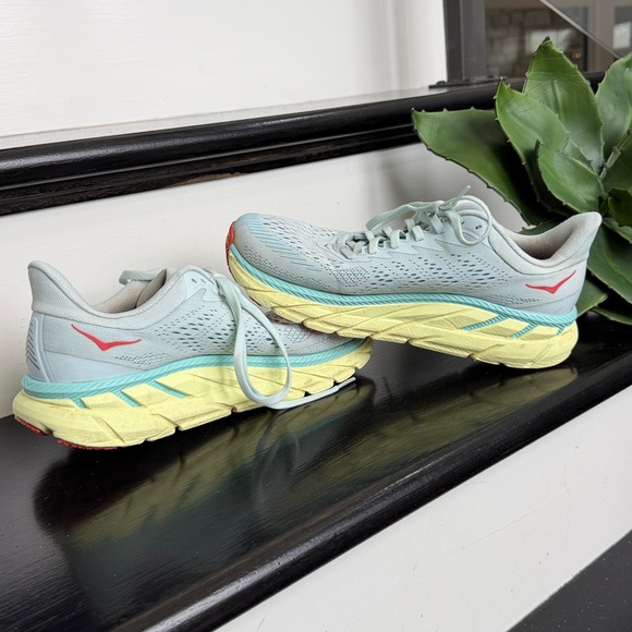 HOKA One One Bondi 8 women’s 7.5 running shoes cushioned comfort gym sneakers - Picture 3 of 8